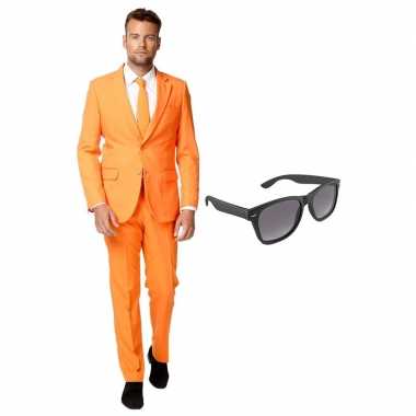 Oranje heren verkleedkleding maat 56 (xxxl) met gratis zonnebril