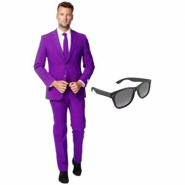 Paars heren verkleedkleding maat 56 (xxxl) met gratis zonnebril
