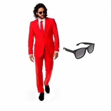Rood heren verkleedkleding maat 56 (3xl) met gratis zonnebril