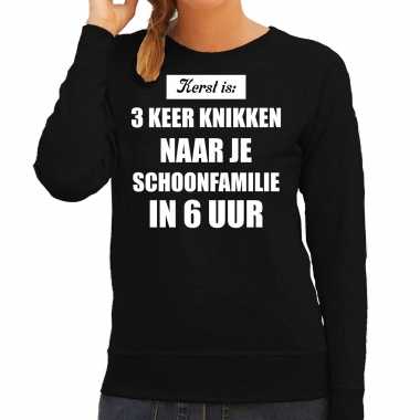 Zwarte foute kersttrui / sweater kerst is 3 keer knikken naar schoonfamilie verkleedkleding dames